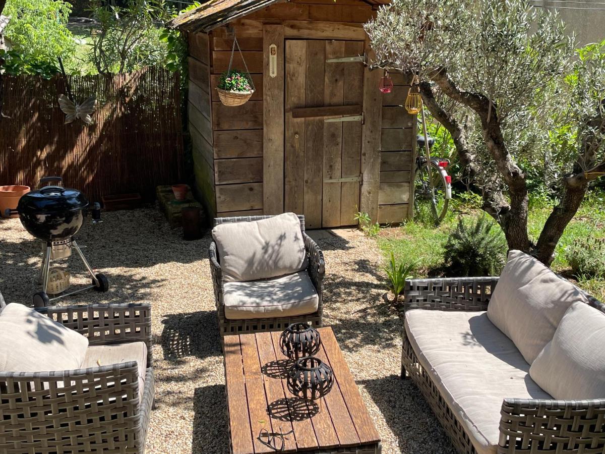 Jolie Annexe Du Mas Dans Le Coeur De La Garrigue Nimoise Villa Nîmes Exterior foto