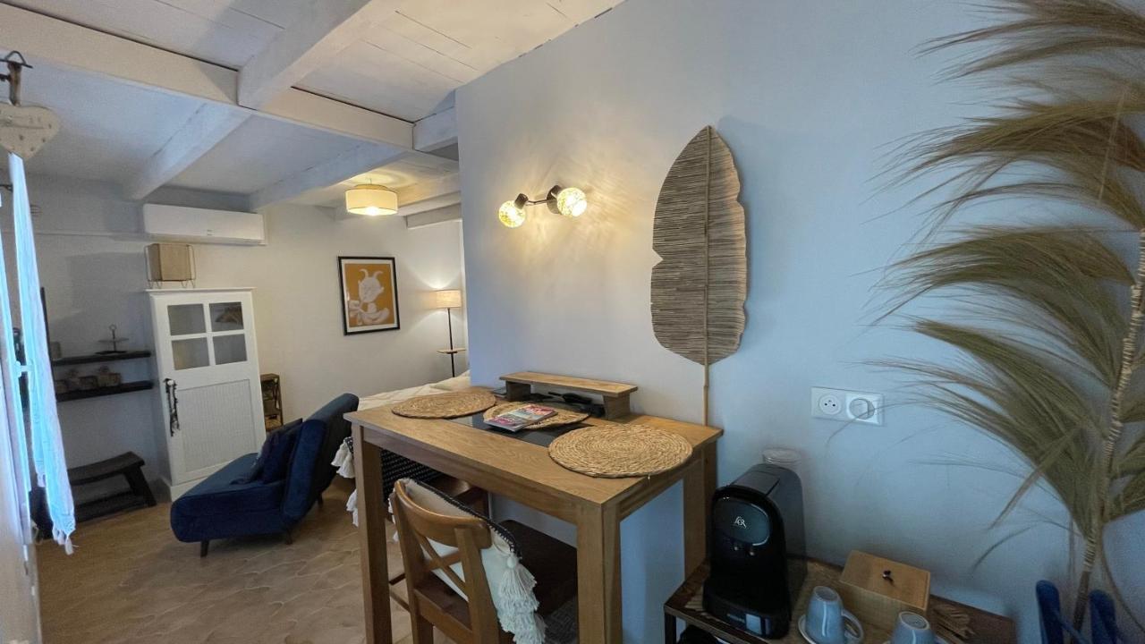 Jolie Annexe Du Mas Dans Le Coeur De La Garrigue Nimoise Villa Nîmes Exterior foto